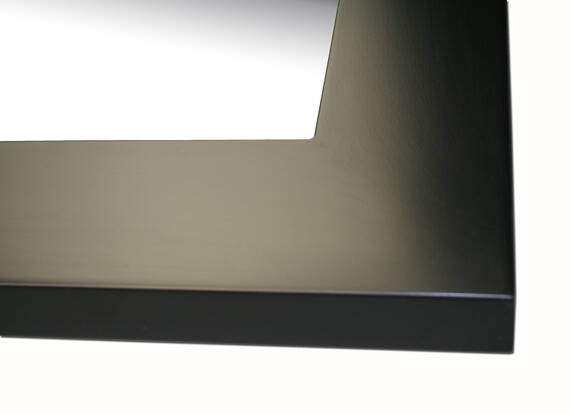 Lustro do przedpokoju w czarnej ramie