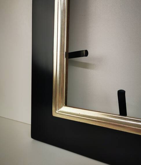 Czarna rama do obrazu na wymiar pozłacana złotem płatkowym nr.182