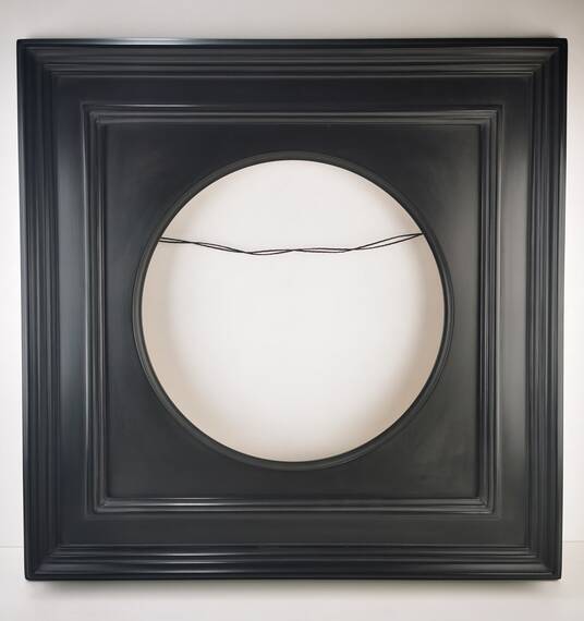 Rama do obrazu z tondem – elegancka okrągła oprawa malowana ręcznie